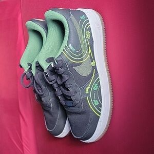 Nike Air Force 1 '07 LV8 'NY vs. NY'